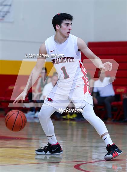 Thumbnail 3 in Moorpark vs Shalhevet photogallery.