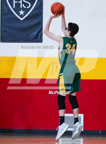Thumbnail 3 in Moorpark vs Shalhevet photogallery.