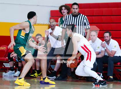 Thumbnail 1 in Moorpark vs Shalhevet photogallery.