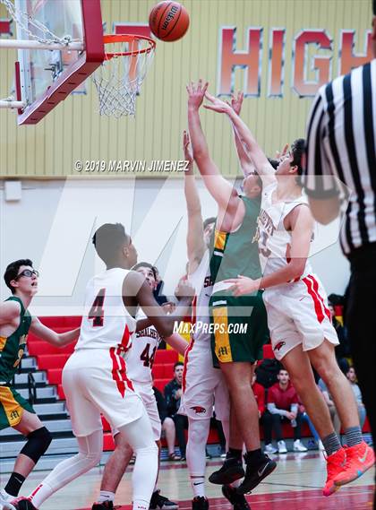 Thumbnail 2 in Moorpark vs Shalhevet photogallery.