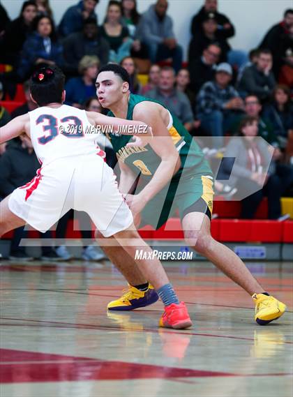 Thumbnail 1 in Moorpark vs Shalhevet photogallery.