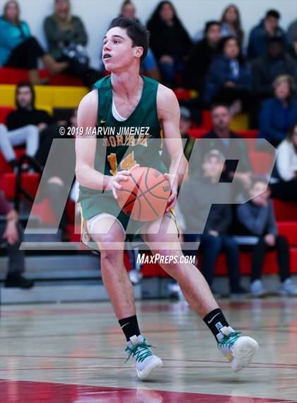 Thumbnail 2 in Moorpark vs Shalhevet photogallery.