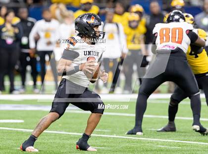 Thumbnail 1 in Union Parish @ St. James (LHSAA Division III Non-Select Final) photogallery.