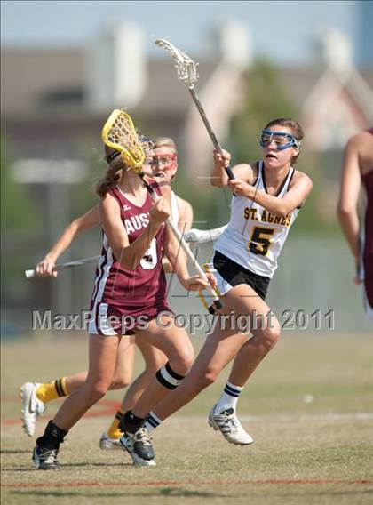 Thumbnail 2 in St. Agnes Academy v Austin (D2 TGHSLL State Quarterfinal) photogallery.