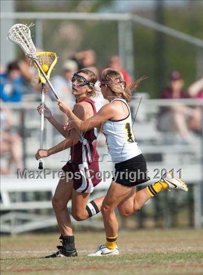 Thumbnail 3 in St. Agnes Academy v Austin (D2 TGHSLL State Quarterfinal) photogallery.