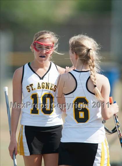 Thumbnail 3 in St. Agnes Academy v Austin (D2 TGHSLL State Quarterfinal) photogallery.