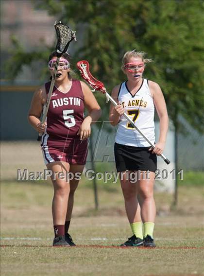 Thumbnail 3 in St. Agnes Academy v Austin (D2 TGHSLL State Quarterfinal) photogallery.