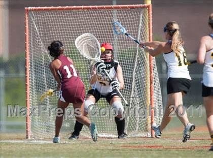 Thumbnail 2 in St. Agnes Academy v Austin (D2 TGHSLL State Quarterfinal) photogallery.