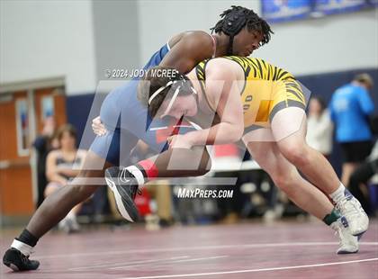 Thumbnail 3 in Hernando vs Lewisburg (Lewisburg Quad) photogallery.