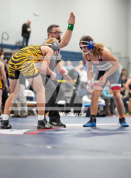 Thumbnail 2 in Hernando vs Lewisburg (Lewisburg Quad) photogallery.