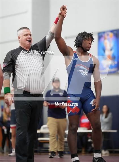 Thumbnail 2 in Hernando vs Lewisburg (Lewisburg Quad) photogallery.