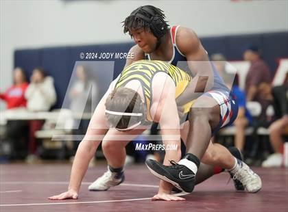 Thumbnail 3 in Hernando vs Lewisburg (Lewisburg Quad) photogallery.