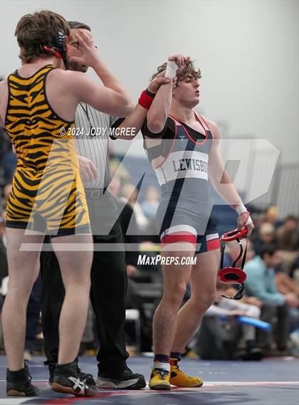 Thumbnail 3 in Hernando vs Lewisburg (Lewisburg Quad) photogallery.
