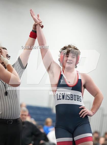 Thumbnail 1 in Hernando vs Lewisburg (Lewisburg Quad) photogallery.