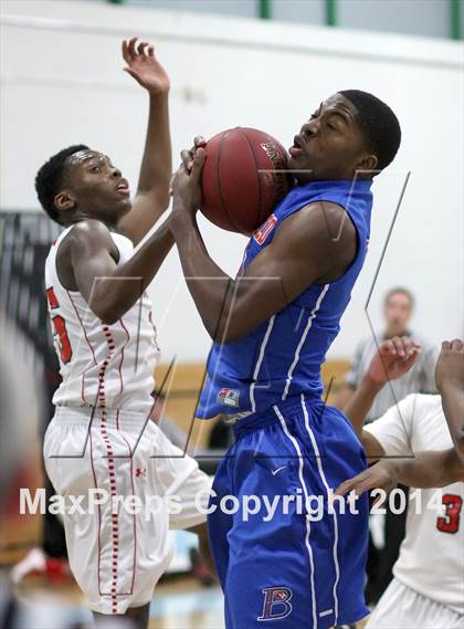 Thumbnail 1 in Bloomfield @ University (CIAC Class S Second Round) photogallery.