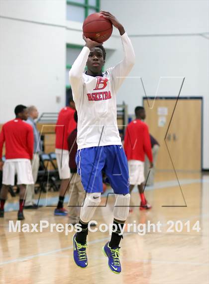 Thumbnail 2 in Bloomfield @ University (CIAC Class S Second Round) photogallery.