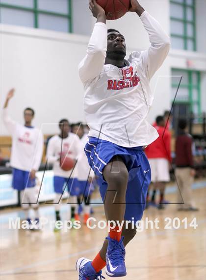 Thumbnail 1 in Bloomfield @ University (CIAC Class S Second Round) photogallery.