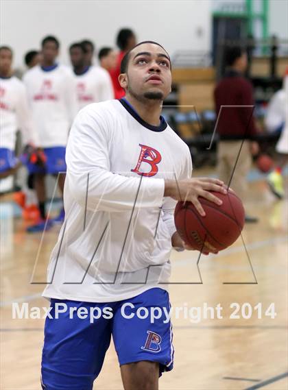 Thumbnail 2 in Bloomfield @ University (CIAC Class S Second Round) photogallery.