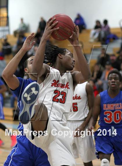 Thumbnail 3 in Bloomfield @ University (CIAC Class S Second Round) photogallery.