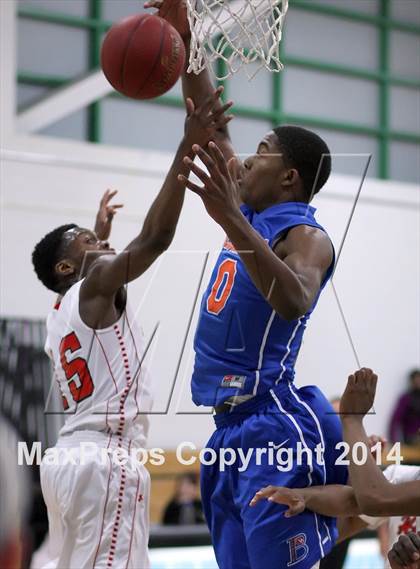 Thumbnail 3 in Bloomfield @ University (CIAC Class S Second Round) photogallery.