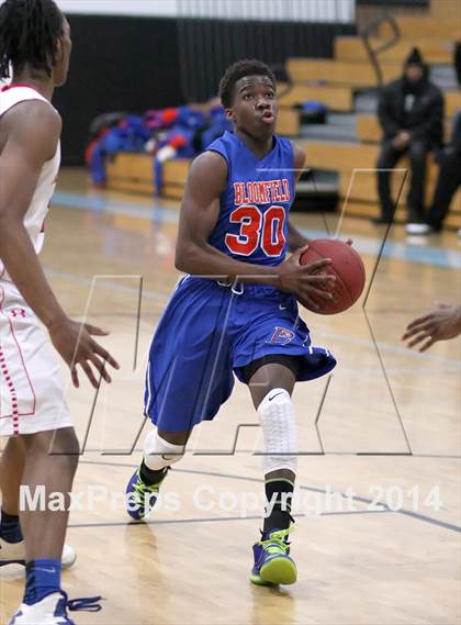 Thumbnail 1 in Bloomfield @ University (CIAC Class S Second Round) photogallery.