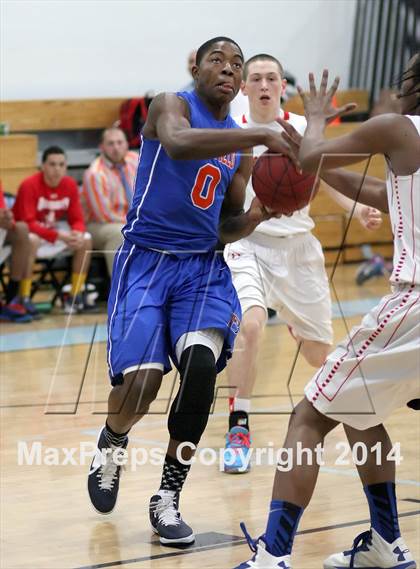 Thumbnail 1 in Bloomfield @ University (CIAC Class S Second Round) photogallery.