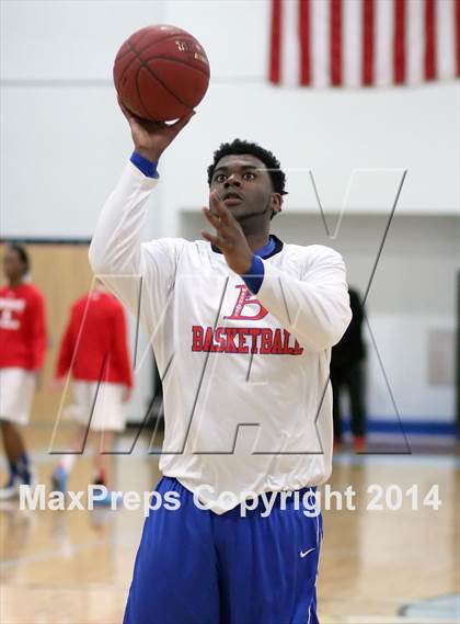 Thumbnail 2 in Bloomfield @ University (CIAC Class S Second Round) photogallery.