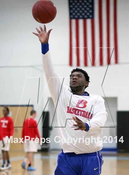 Thumbnail 3 in Bloomfield @ University (CIAC Class S Second Round) photogallery.