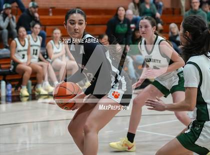 Thumbnail 3 in Miramonte vs. Washington (Sabrina Ionescu SI20 Showcase) photogallery.