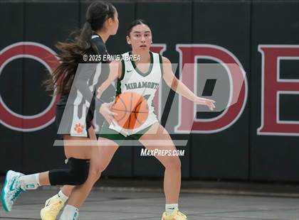Thumbnail 3 in Miramonte vs. Washington (Sabrina Ionescu SI20 Showcase) photogallery.