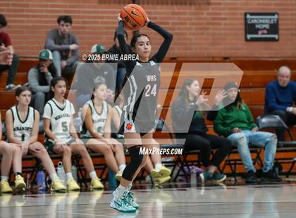 Thumbnail 1 in Miramonte vs. Washington (Sabrina Ionescu SI20 Showcase) photogallery.