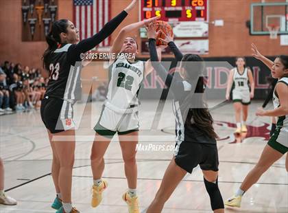 Thumbnail 2 in Miramonte vs. Washington (Sabrina Ionescu SI20 Showcase) photogallery.