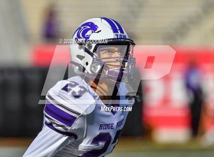 Thumbnail 1 in Ridge Point vs Atascocita (UIL 6A Regional Playoff) photogallery.