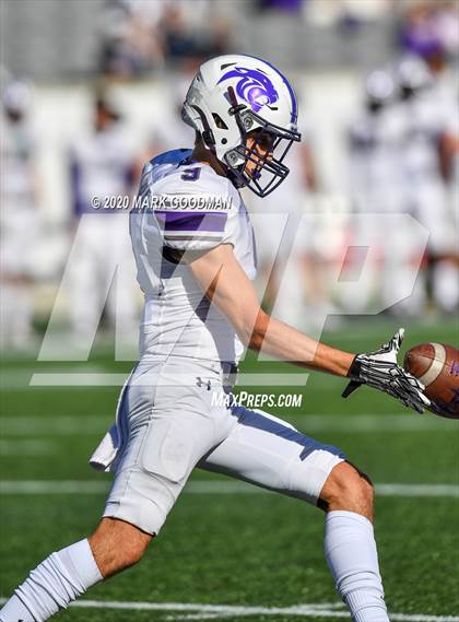 Thumbnail 3 in Ridge Point vs Atascocita (UIL 6A Regional Playoff) photogallery.