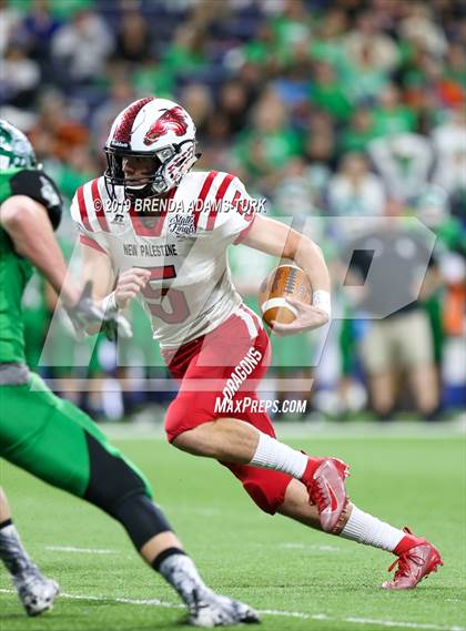 Thumbnail 1 in New Palestine vs. Valparaiso (IHSAA 5A State Final) photogallery.