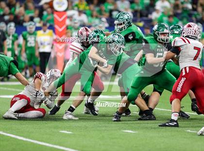 Thumbnail 1 in New Palestine vs. Valparaiso (IHSAA 5A State Final) photogallery.
