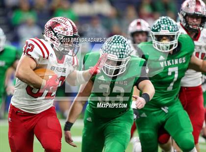 Thumbnail 2 in New Palestine vs. Valparaiso (IHSAA 5A State Final) photogallery.