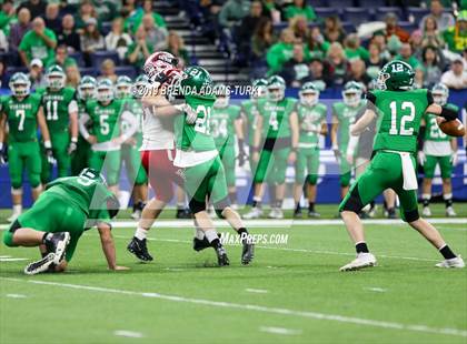 Thumbnail 1 in New Palestine vs. Valparaiso (IHSAA 5A State Final) photogallery.