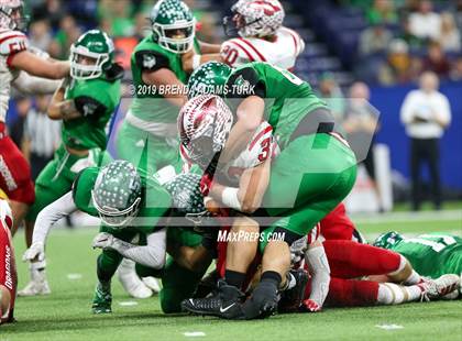Thumbnail 2 in New Palestine vs. Valparaiso (IHSAA 5A State Final) photogallery.