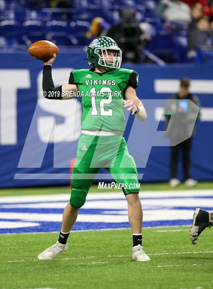 Thumbnail 3 in New Palestine vs. Valparaiso (IHSAA 5A State Final) photogallery.