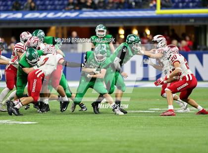 Thumbnail 2 in New Palestine vs. Valparaiso (IHSAA 5A State Final) photogallery.