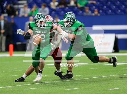 Thumbnail 3 in New Palestine vs. Valparaiso (IHSAA 5A State Final) photogallery.