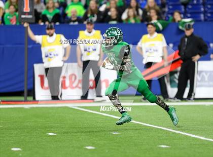 Thumbnail 2 in New Palestine vs. Valparaiso (IHSAA 5A State Final) photogallery.