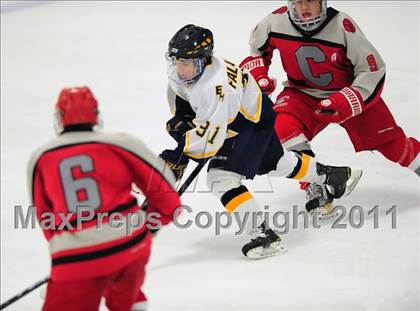 Thumbnail 3 in Conard @ East Haven photogallery.