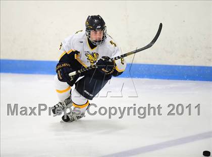 Thumbnail 1 in Conard @ East Haven photogallery.