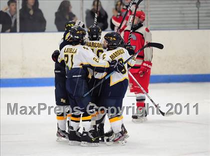 Thumbnail 1 in Conard @ East Haven photogallery.