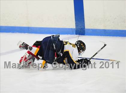 Thumbnail 3 in Conard @ East Haven photogallery.