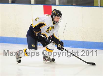 Thumbnail 1 in Conard @ East Haven photogallery.