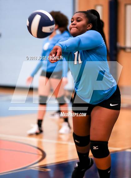 Thumbnail 1 in Osbourn @ Potomac photogallery.