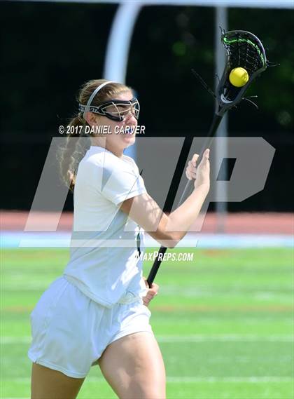 Thumbnail 1 in Yorktown vs. Niskayuna (NYSPHSAA Class B Regional Final) photogallery.